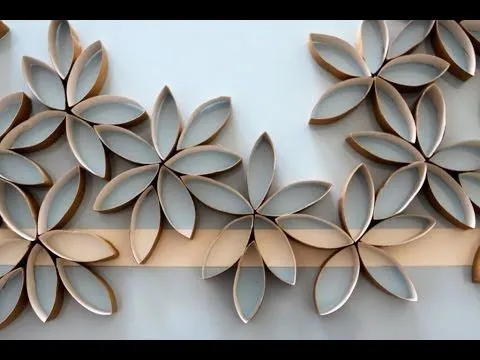 Flores de papel hechas con rollos de papel del baño (DIY) - YouTube Flores de papel hechas con rollos de papel del baño (DIY) - YouTube