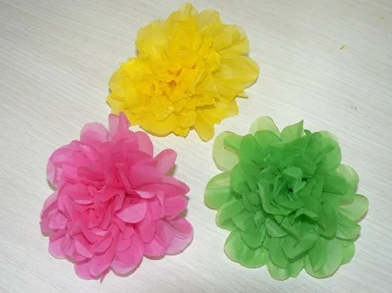 flores de papel - Manualidades Infantiles