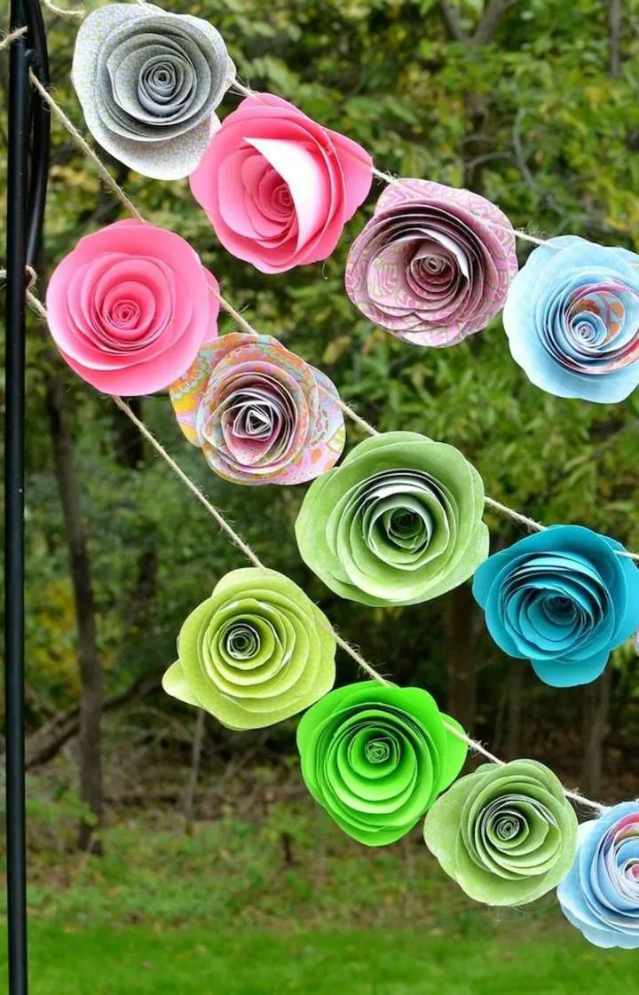 Cómo hacer flores de papel paso a paso - Manualidades.es