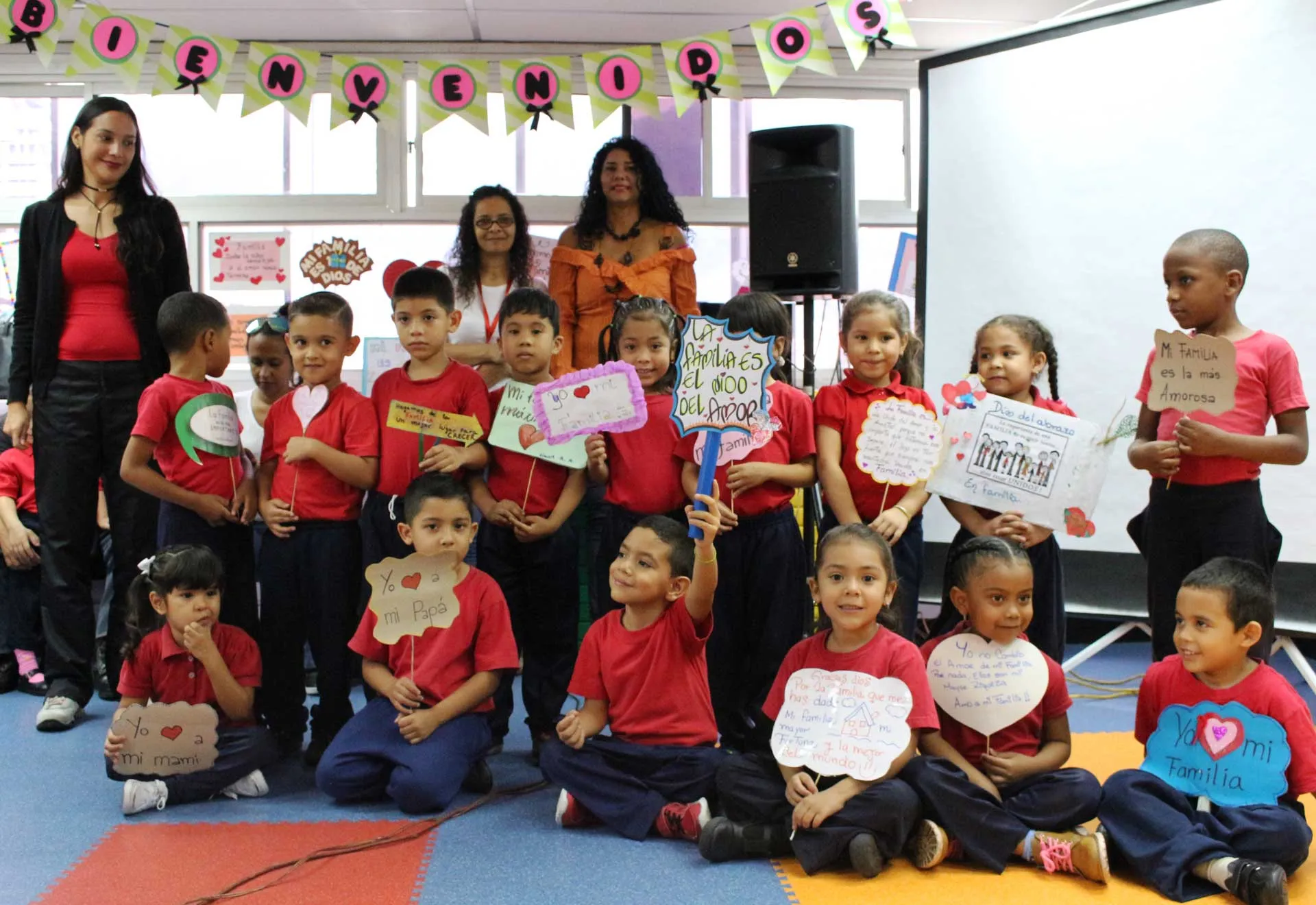 FNNS - C.E.I. “Negra Matea” celebra con dinámica integradora el Día del Abrazo en Familia FNNS - C.E.I. “Negra Matea” celebra con dinámica integradora el Día del Abrazo en Familia
