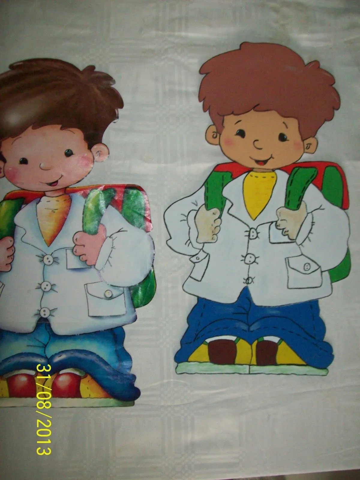 Niños en foami moldes - Imagui
