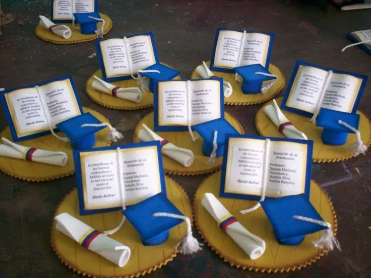 GRADOS on Pinterest | Graduation Decorations, Mesas and Manualidades GRADOS on Pinterest | Graduation Decorations, Mesas and Manualidades
