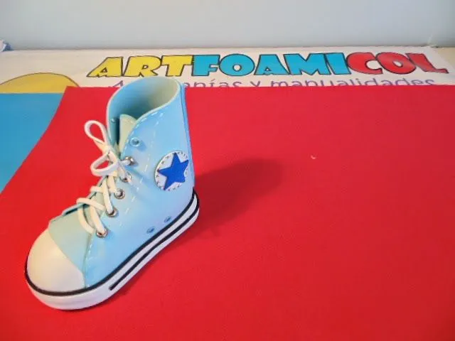 Mis Fofuchas 2013 Artfoamicol: ZAPATO PORTA LAPICES CONVERSE ALL ...