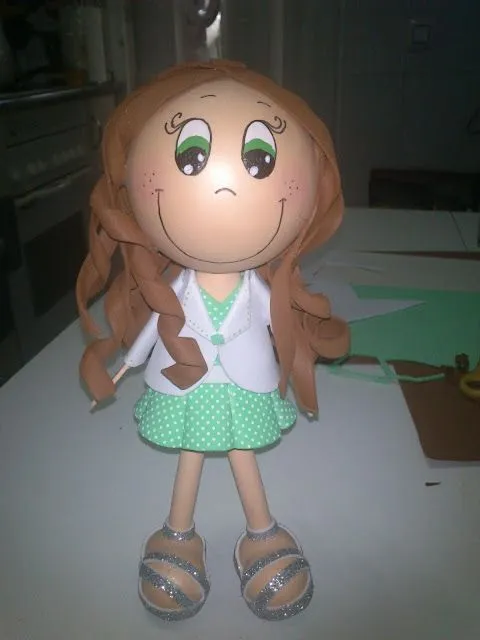 Mis Fofuchas : Fofucha de pelo largo ondulado y zapatos de tacón Mis Fofuchas : Fofucha de pelo largo ondulado y zapatos de tacón