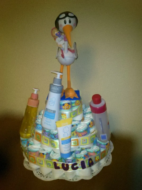 Hago fofuchas y más: Tarta de pañales con cigüeña en goma eva