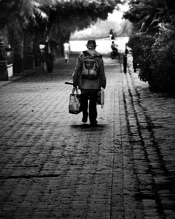 FonchoBaggins's: ¿¿"adios" ó "adiós"?? antes no lo hubiera podido ...