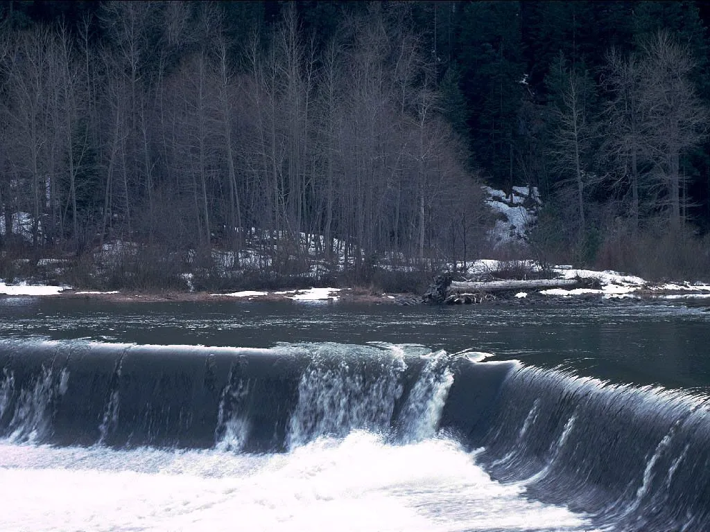 Fondos Gratis - Fondos Paisajes - Caída de Agua