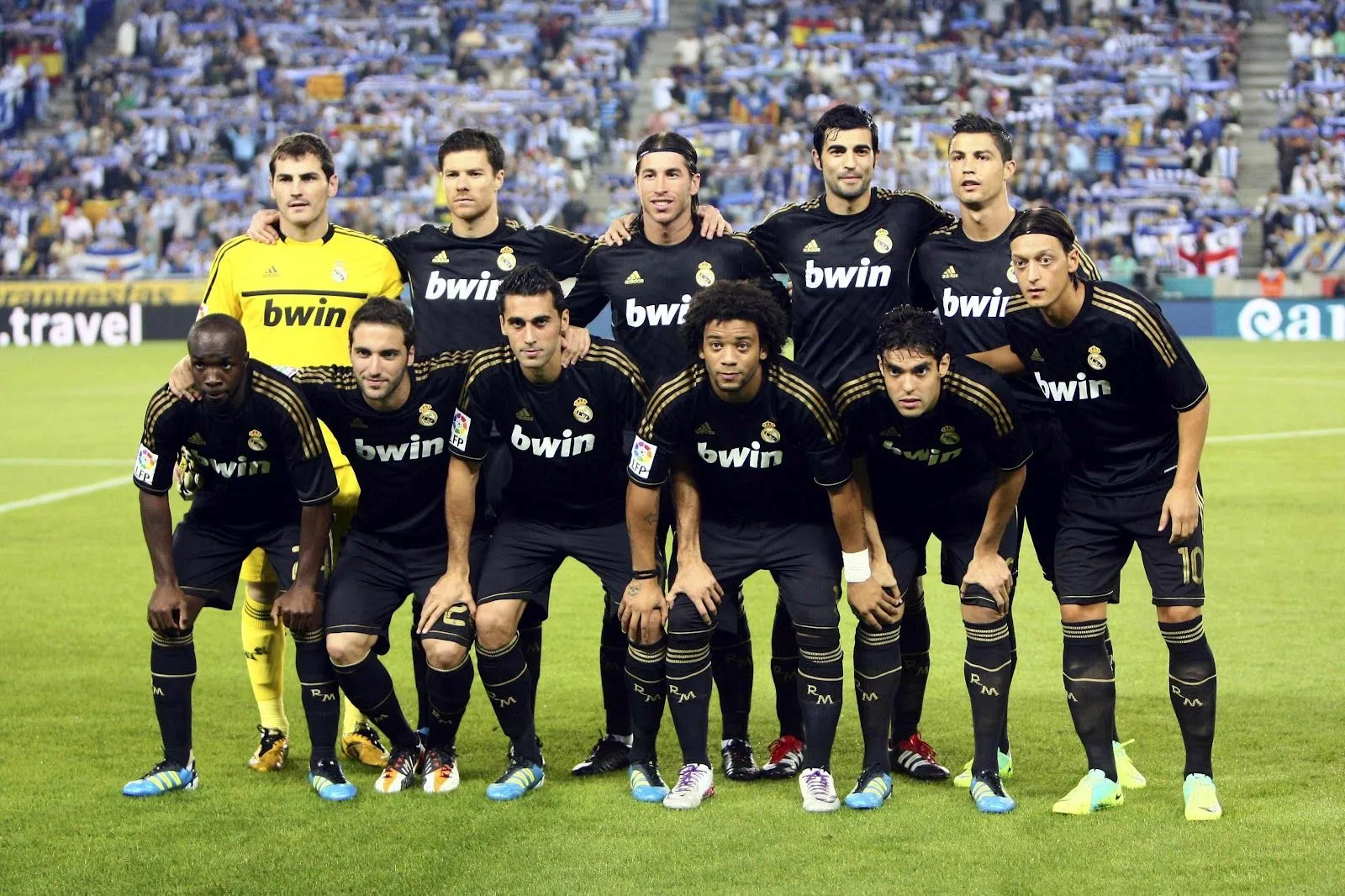 Football Wallpapers 2013: Real Madrid Team Cool HD Photos 2012 Football Wallpapers 2013: Real Madrid Team Cool HD Photos 2012
