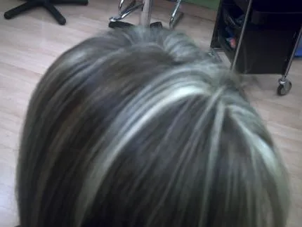 Foros PELUQUERIA: Mechas a plata que queden blancas Foros PELUQUERIA: Mechas a plata que queden blancas