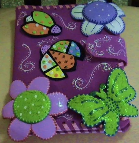 Decoración en foami para cuadernos maestro - Imagui