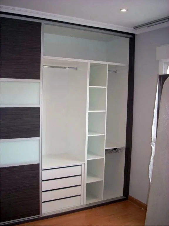 Foto: Armario Fabricado en Melamina Blanca de Kadimed Carpintería ...