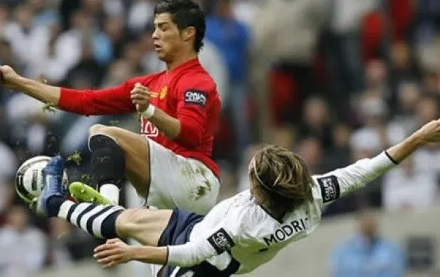Foto - Caidas-graciosas-de-futbol[1]