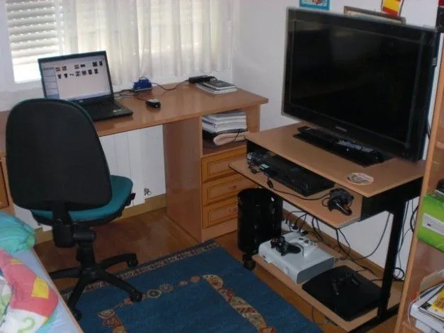 Foto - mi cuarto con la play 3 y la 360