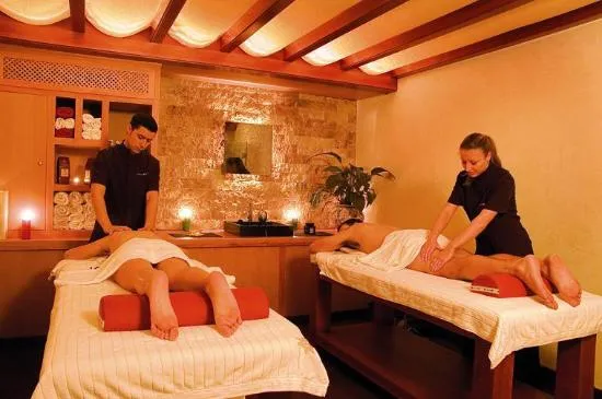 Foto de Hotel Los Angeles &amp;Spa, Granada: MASAJE PIEDRAS - TripAdvisor