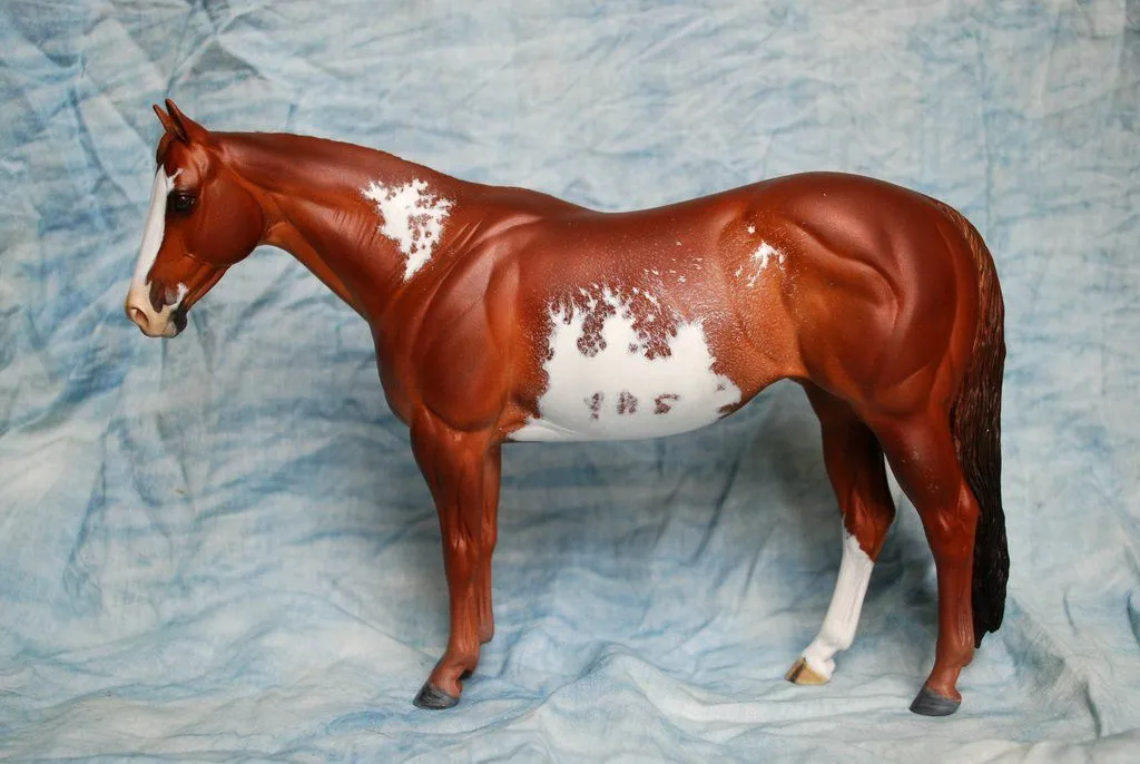 FOTOFRONTERA: Caballos y Pegasos de cerámica y porcelana en ...