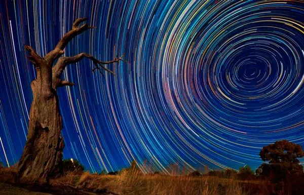 Cómo hacer fotografías de estrellas en movimiento Cómo hacer fotografías de estrellas en movimiento