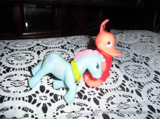 fotos adicionales graciosos munequitos uno es un poni y otro un patito