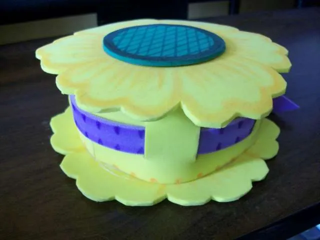 Adornos y figuras a mano realizadas con fomix - Quito, Ecuador ...