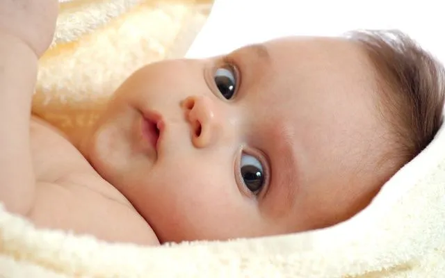 Fotos de bebés ojos claros - Imagui