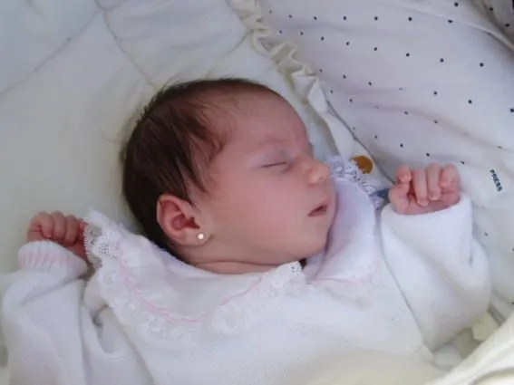 Nina recien nacida embarazada - Imagui