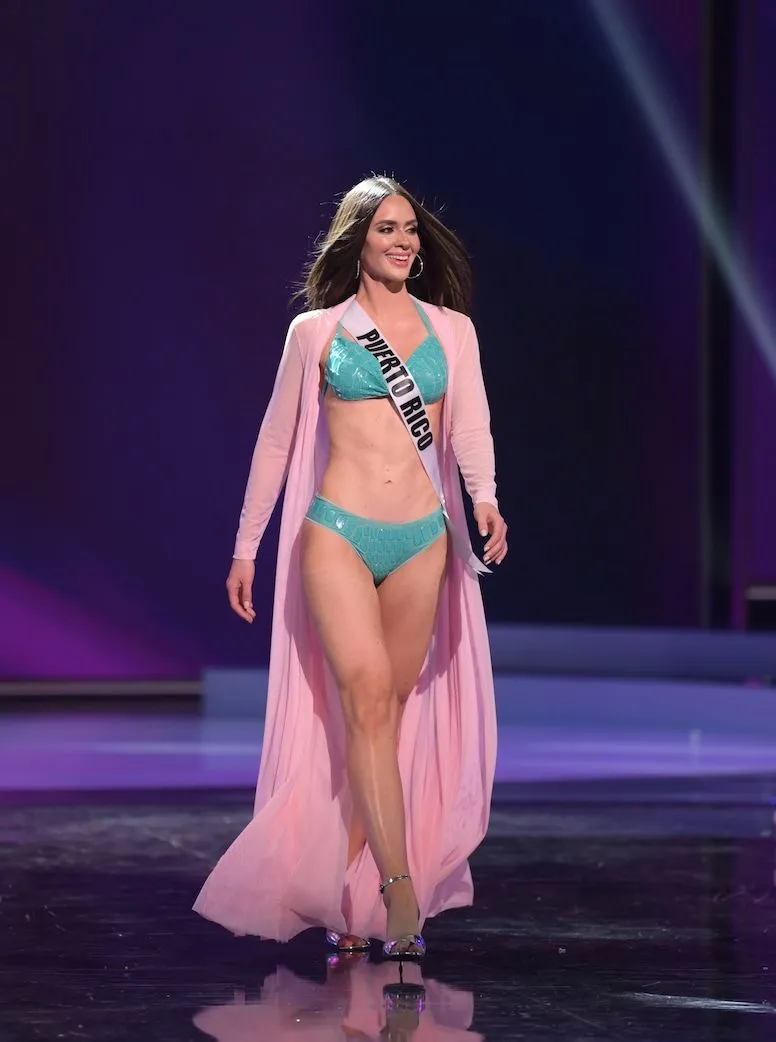 Fotos de Desfile traje de baño Miss Universo 2021