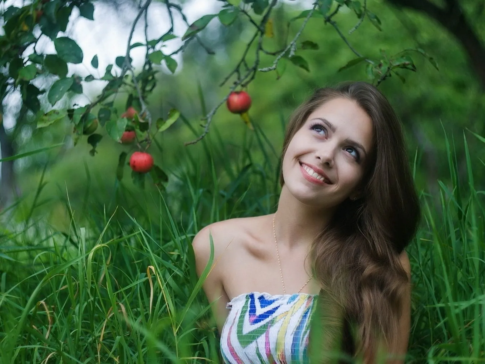 Fotos de mujer dentro de las flores ~ Mejores Fotos del Mundo ...