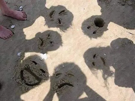Fotos de personas graciosas en la playa: Rincón Abstracto Fotos de personas graciosas en la playa: Rincón Abstracto