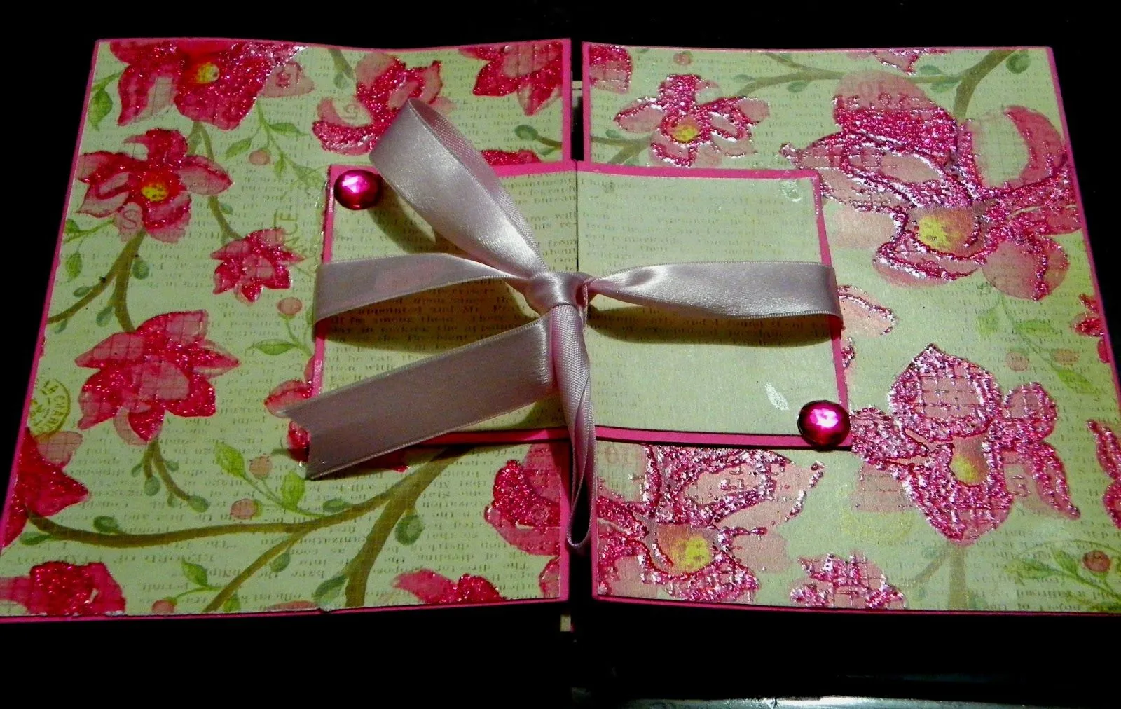 Fotos, Scrap y Algo mas.: Tarjeta de Felicitación Hecha a Mano!!