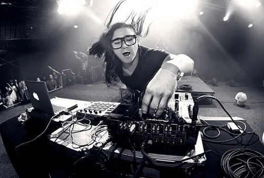 Imagenes de skrillex con movimiento - Imagui