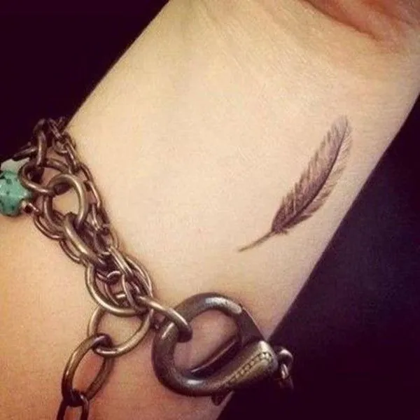 Fotos de Tatuagens Pequenas Masculinas e Femininas | Tattoo ... Fotos de Tatuagens Pequenas Masculinas e Femininas | Tattoo ...
