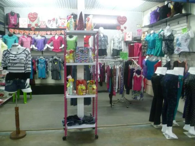 Fotos de TRASPASO EXCEPCIONAL TIENDA ROPA EN LA MEJOR ZONA DE ... Fotos de TRASPASO EXCEPCIONAL TIENDA ROPA EN LA MEJOR ZONA DE ...