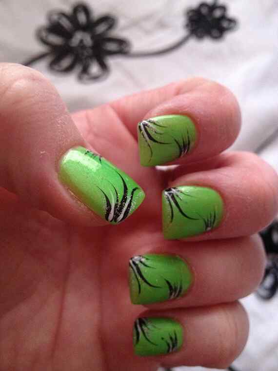 Fotos de uñas color verde - 45 Ejemplos - green nails | Decoración ...