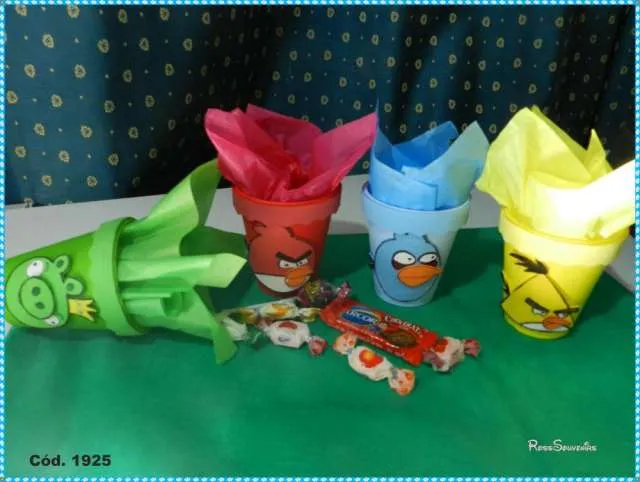Vasitos golosineros de angry birds, souvenirs cumpleaños, bautismo ... Vasitos golosineros de angry birds, souvenirs cumpleaños, bautismo ...