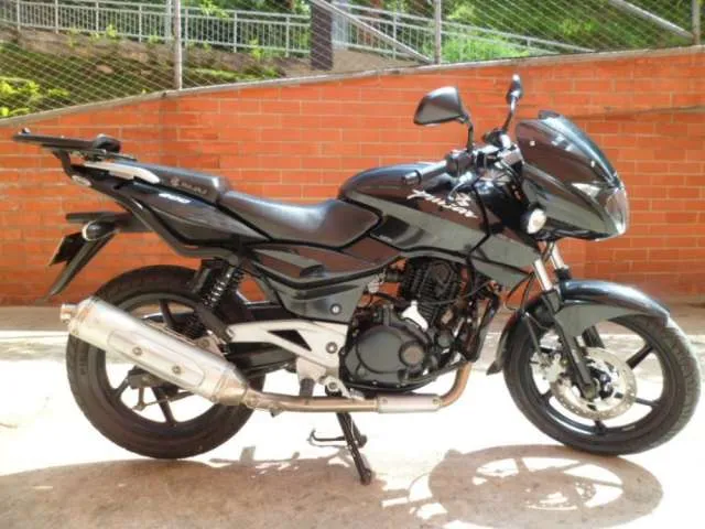 Fotos de Vendo Moto Pulsar 200, perfecto estado - Antioquia - Autos Fotos de Vendo Moto Pulsar 200, perfecto estado - Antioquia - Autos