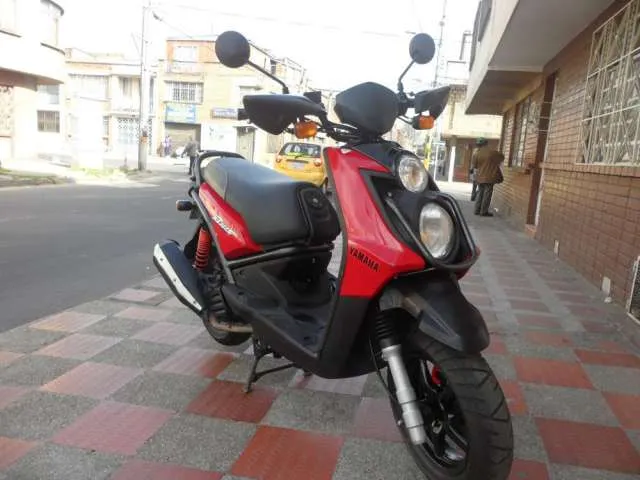 Fotos de vendo moto Yamaha Bws 2 Roja, modelo 2010 - Bogotá - Autos Fotos de vendo moto Yamaha Bws 2 Roja, modelo 2010 - Bogotá - Autos