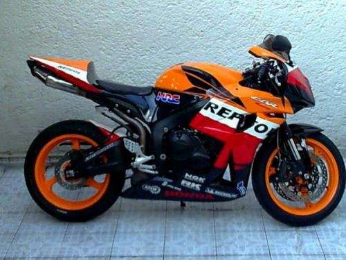 Fotos de VENTA DE MOTOCICLETA DEPORTIVA HONDA CBR 600 RR RACING ...