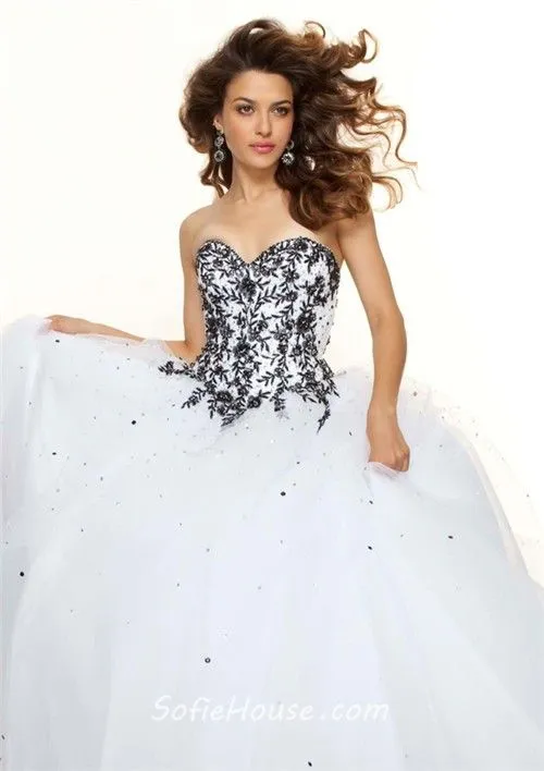 FOTOS DE VESTIDOS DE 15 AÑOS BLANCO Y NEGRO | TODA MUJER ES BELLA FOTOS DE VESTIDOS DE 15 AÑOS BLANCO Y NEGRO | TODA MUJER ES BELLA