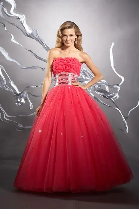Fotos de vestidos de 15 años color rojo - Paperblog Fotos de vestidos de 15 años color rojo - Paperblog