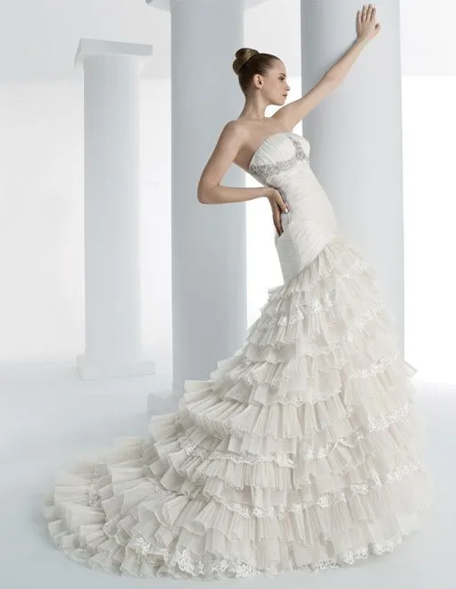 Fotos de vestidos de novia | Manu Alvarez 2010 - Boda Hoy