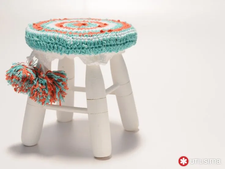 Banco con funda de crochet. Por Camila Aparicio. | Tejidos | Pinterest Banco con funda de crochet. Por Camila Aparicio. | Tejidos | Pinterest