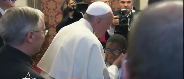 Francisco: "Los cristianos estamos llamados a tocar la pobreza de ... Francisco: "Los cristianos estamos llamados a tocar la pobreza de ...