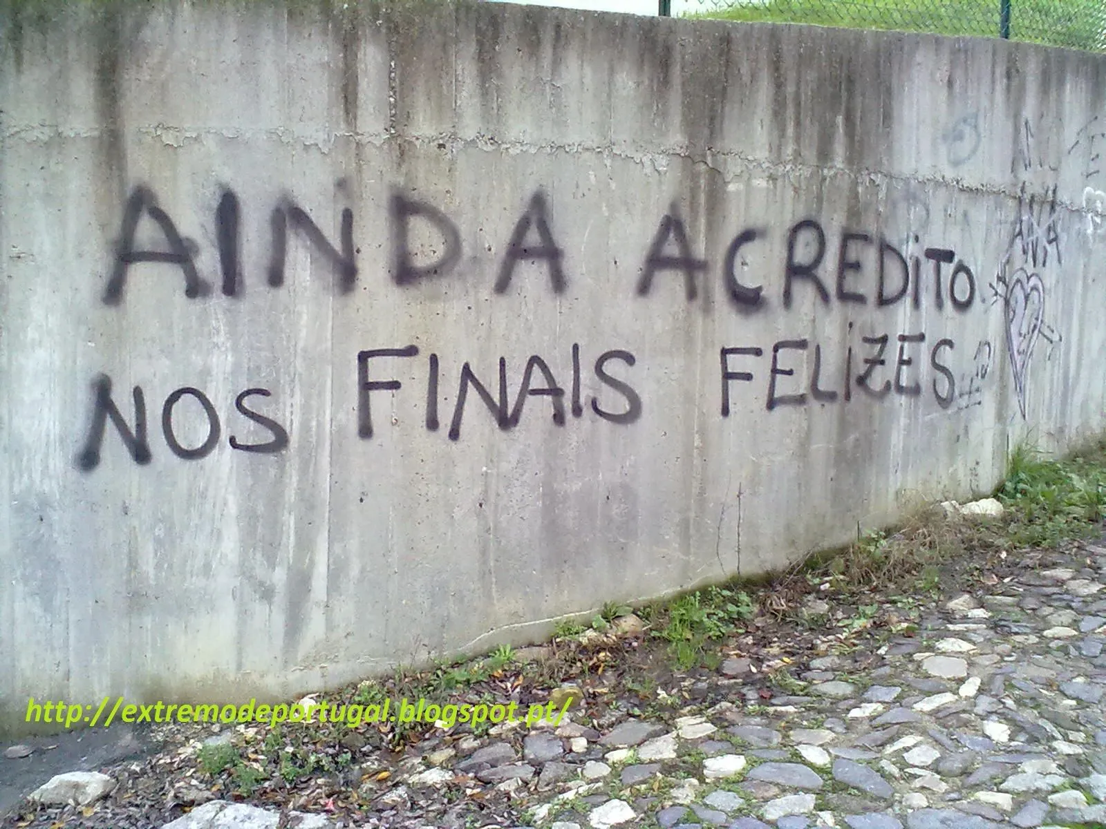 Graffitis con frases - Imagui
