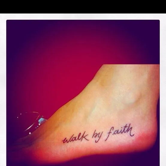 Frases para Tatuajes en los Pies | Tatuajes y Tattoos
