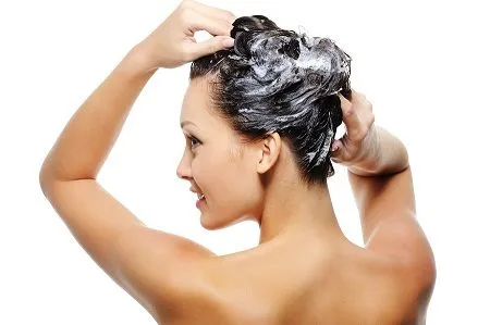 Con qué frecuencia debería lavarme el pelo? - Blog de Masquemedicos Con qué frecuencia debería lavarme el pelo? - Blog de Masquemedicos