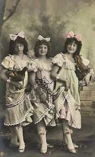 Free Vintage Image - Three Maiden Ladies.