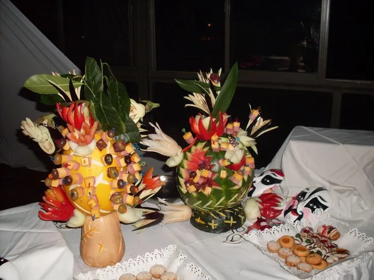 FRUTAS DECORADAS EN LA MESA DE DULCE | Alimentacion | Pinterest