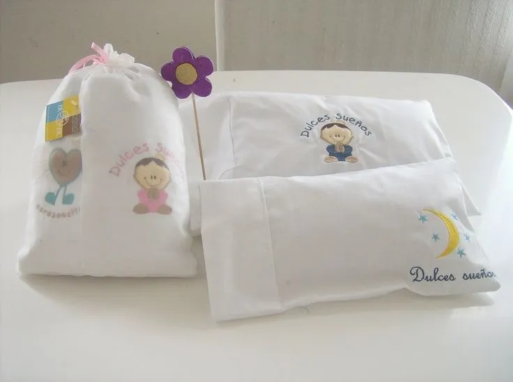 Funda bordada y almohada para bebe | Bordados, deshilados, y ...