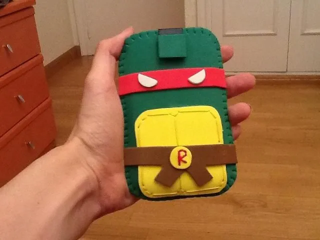 Funda goma eva de Tortuga Ninja/Ninja Turtle mobile case with foam ... Funda goma eva de Tortuga Ninja/Ninja Turtle mobile case with foam ...