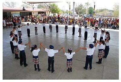 Fundacion de caridad viviendo mi infancia: Rondas infantiles Fundacion de caridad viviendo mi infancia: Rondas infantiles
