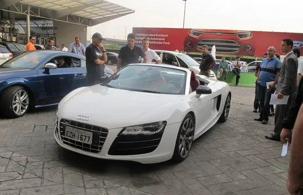 G1 - Carro que Neymar emprestou está a postos para ser usado pelo ... G1 - Carro que Neymar emprestou está a postos para ser usado pelo ...